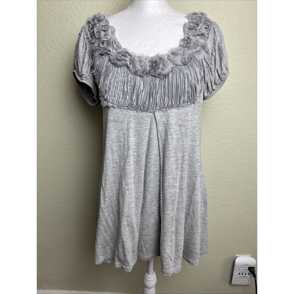 Gemstone Tops - Gemstone Top T-Shirt Short Sleeve Gray Tunic Size S Pleated Decorative Neckline‎